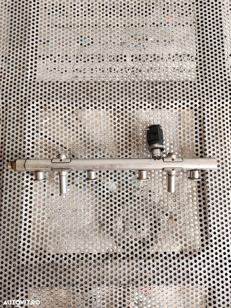 Rampa Injectie Vw Seat Skoda Audi 1.8 TFSI Cod 06KC A3 A4 A5 Passat Golf Etc - Dezmembrari Arad - 2
