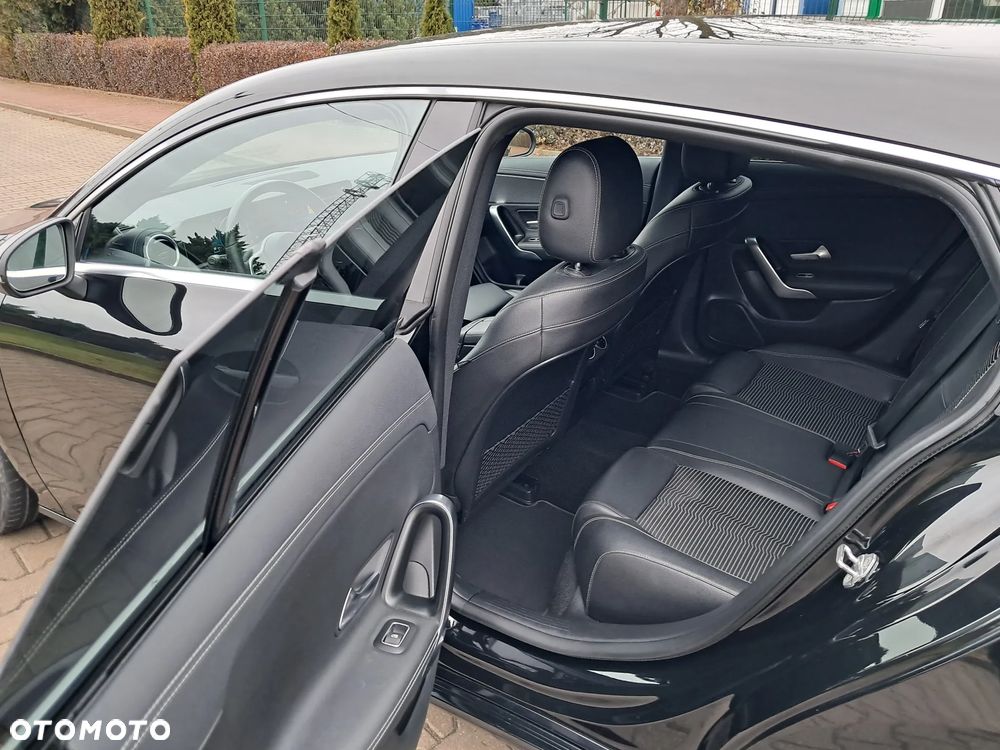 Mercedes-Benz CLA 200 d 8G-DCT Progressive Line Advanced - 26