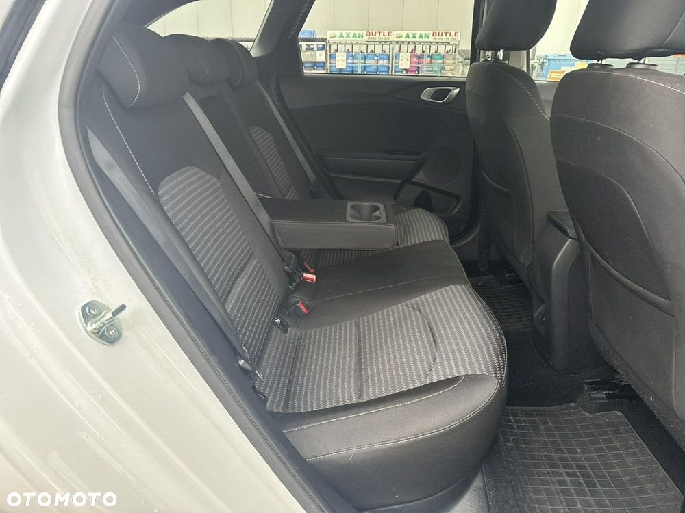 Kia Ceed 1.5 T-GDI M DCT - 18