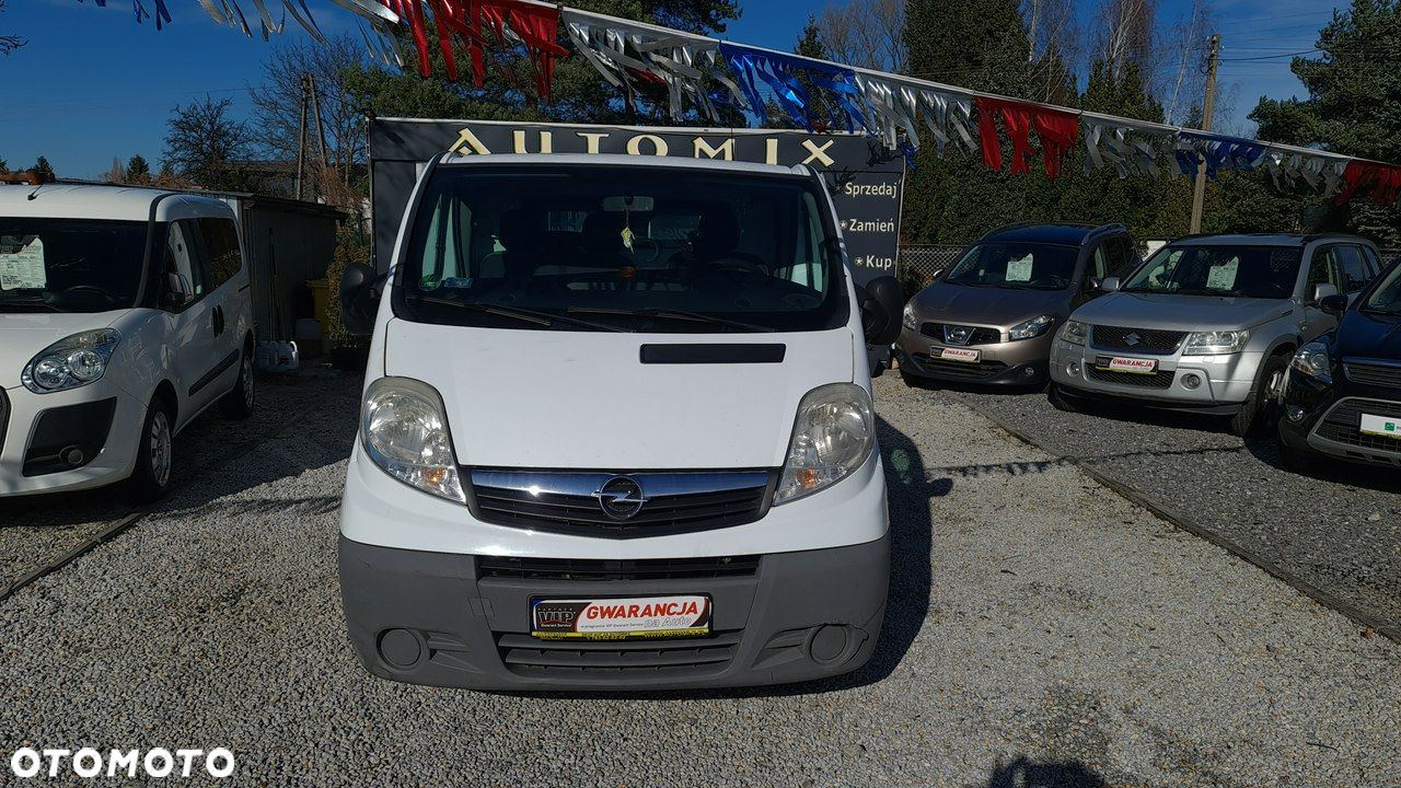Opel Vivaro - 10