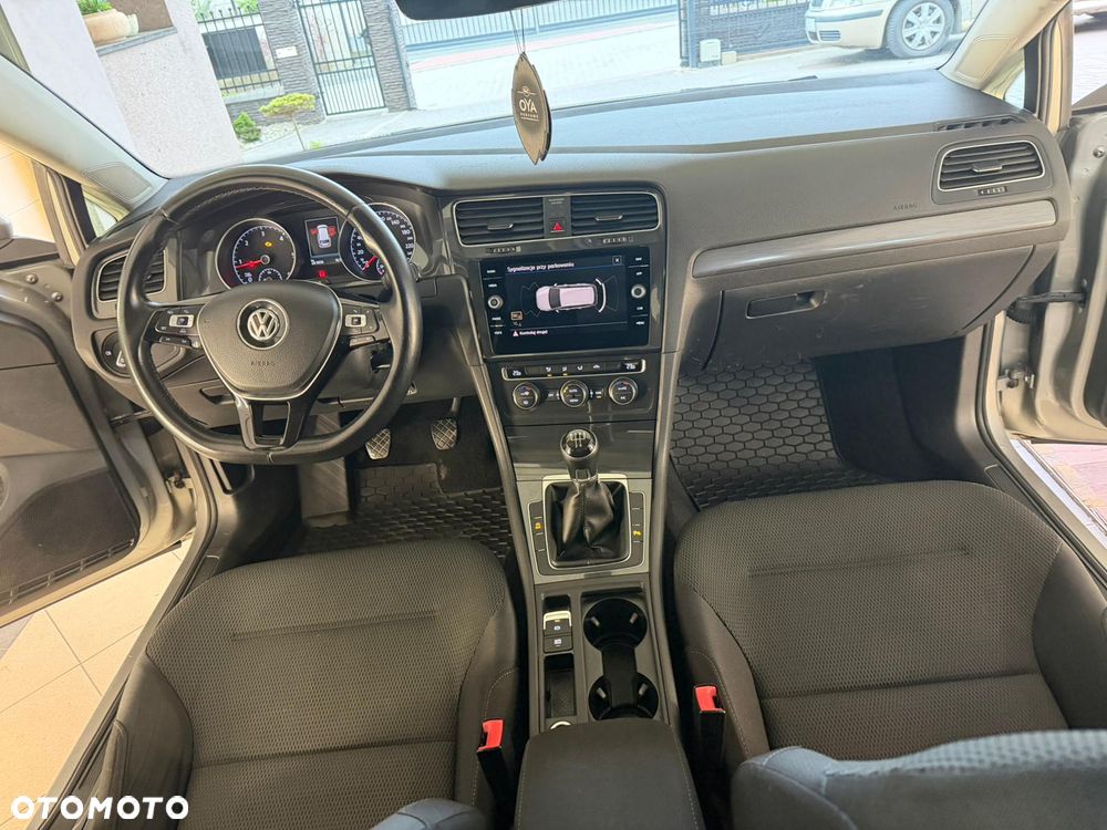 Volkswagen Golf 1.6 TDI BMT Comfortline - 15