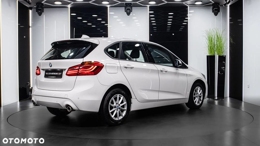BMW Seria 2 218d Advantage - 7