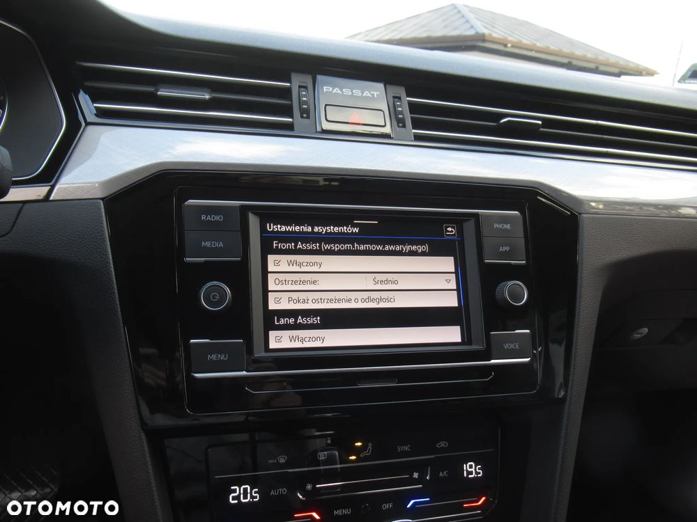 Volkswagen Passat 1.5 TSI EVO Business DSG - 25