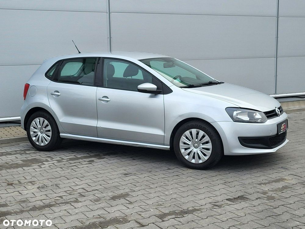 Volkswagen Polo - 2