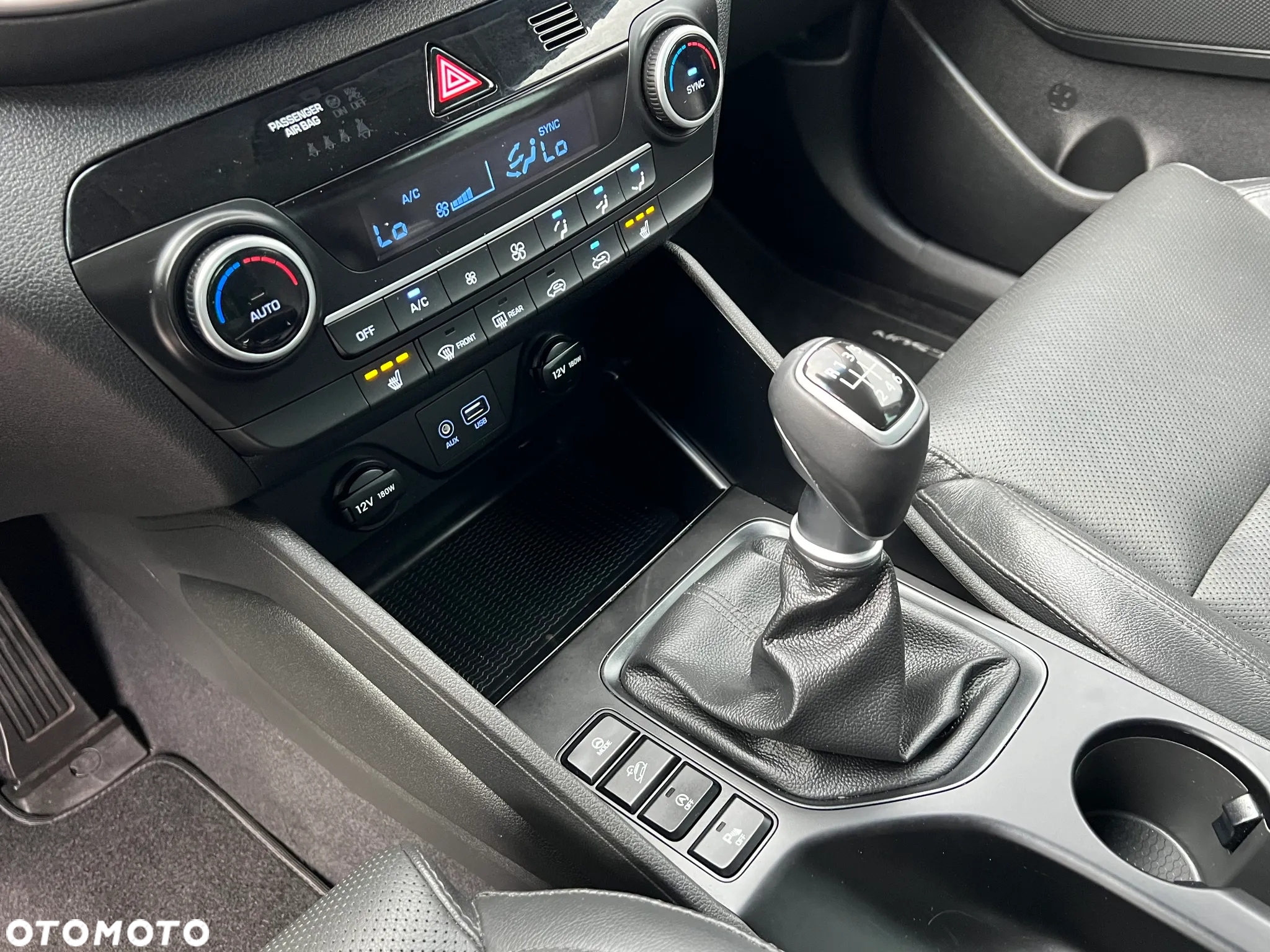 Hyundai Tucson 1.6 GDi 2WD Trend - 24