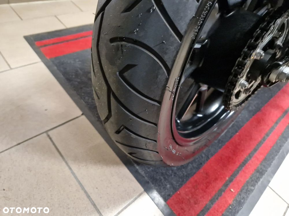 Triumph Street Twin - 11