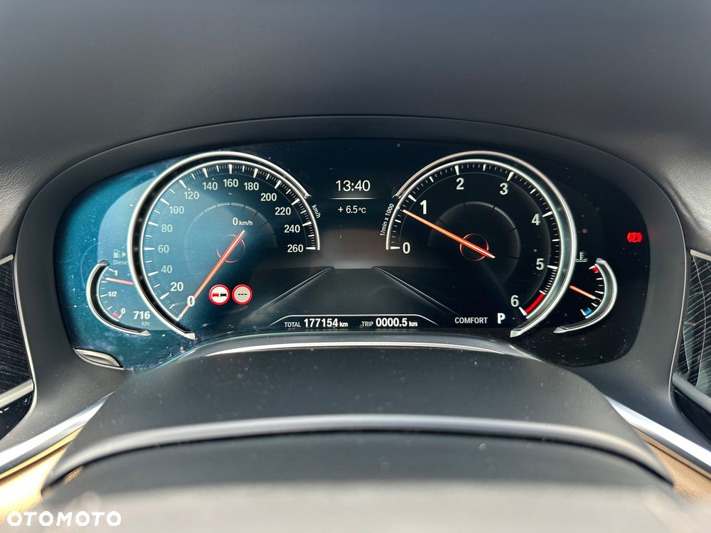 BMW Seria 7 740d xDrive - 14