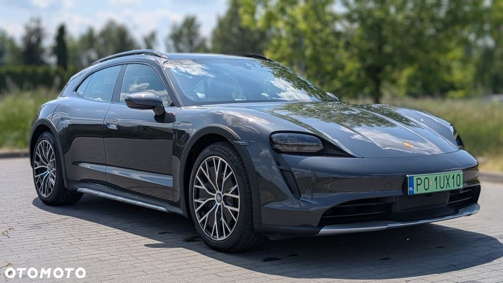 Porsche Taycan 4 - 2