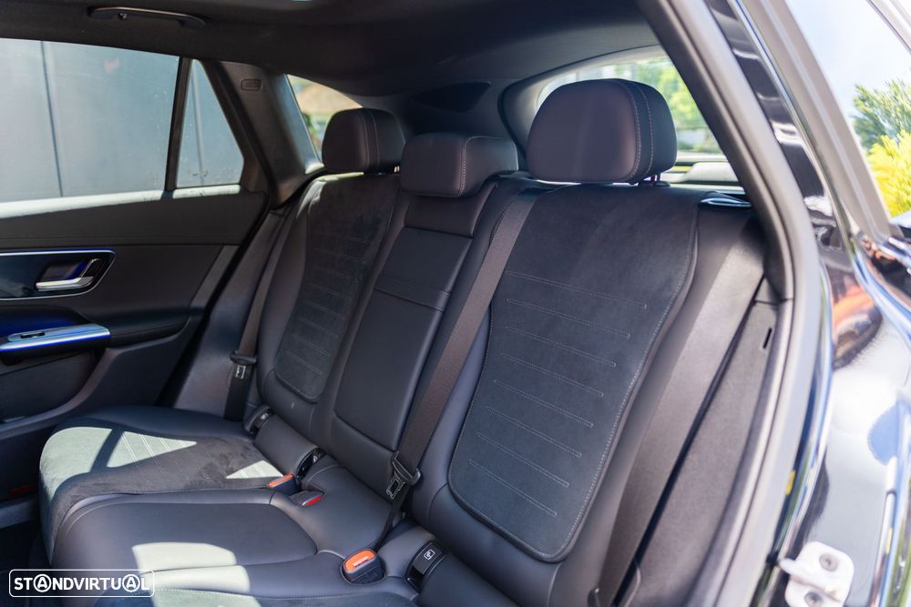 Mercedes-Benz GLC 300 e 4Matic 9G-TRONIC Edition AMG Line - 36