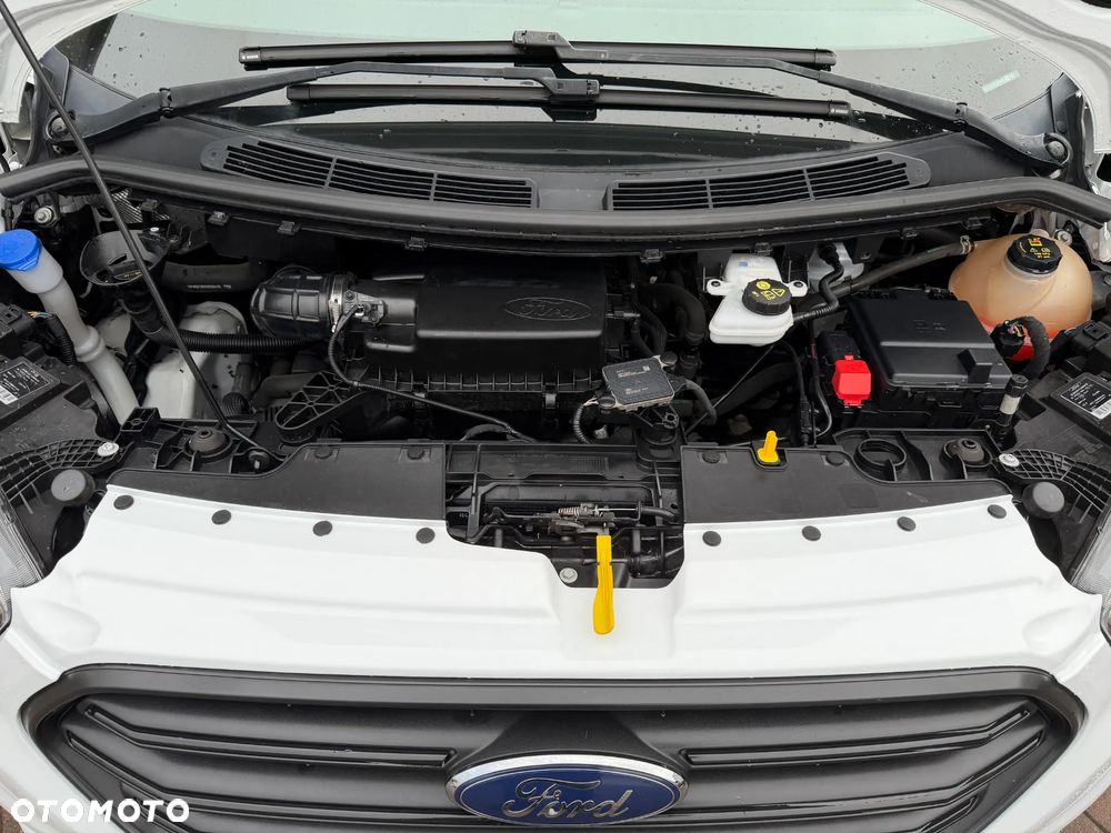 Ford Custom L2H1 - 29