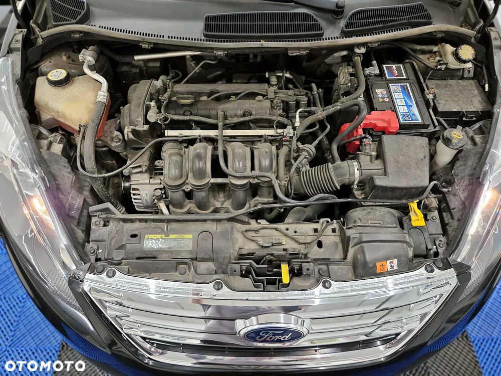 Ford Fiesta 1.6 Ti-VCT Titanium - 24
