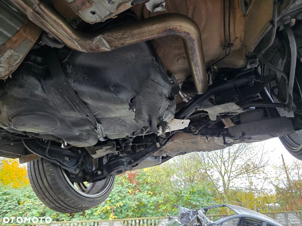 Volkswagen Golf VIII 2.0 TDI R-Line Plus DSG - 16