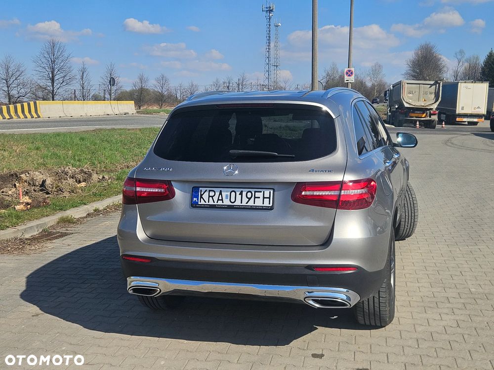 Mercedes-Benz GLC 300 4Matic 9G-TRONIC - 37