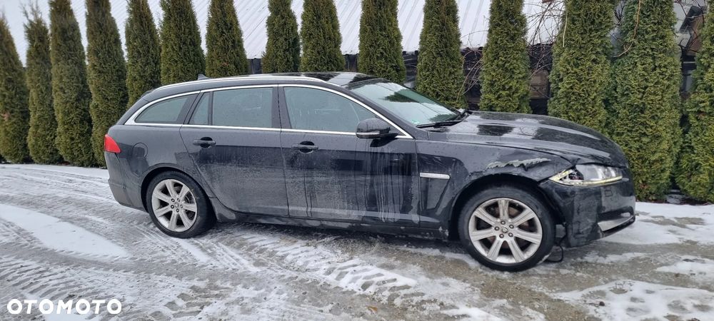 Jaguar XF 2.2 D Luxury - 8