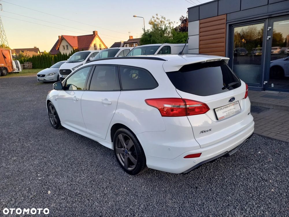 Ford Focus 1.0 EcoBoost ST-Line ASS - 5
