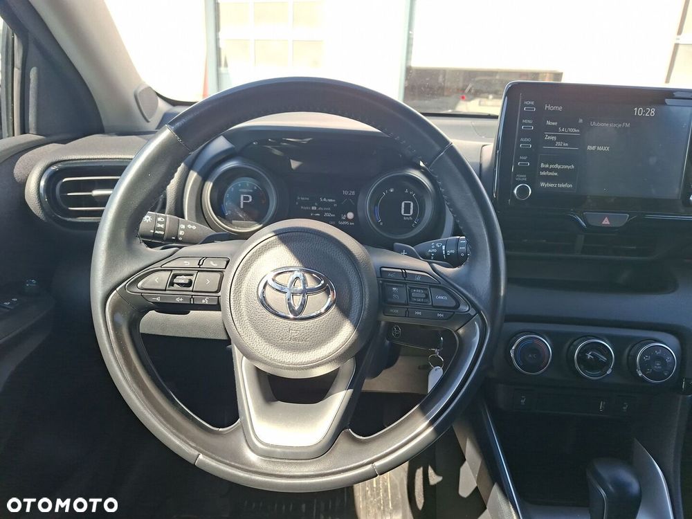 Toyota Yaris - 12