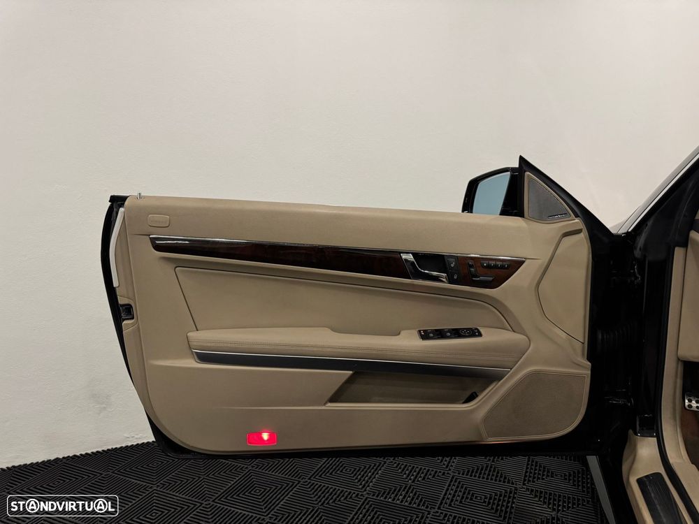 Mercedes-Benz E 220 CDi Avantgarde BlueEfficiency - 55