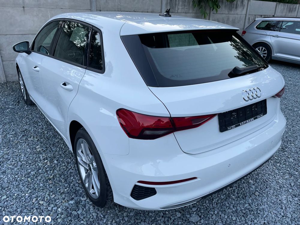 Audi A3 Sportback 40 TFSIe S tronic S line - 5