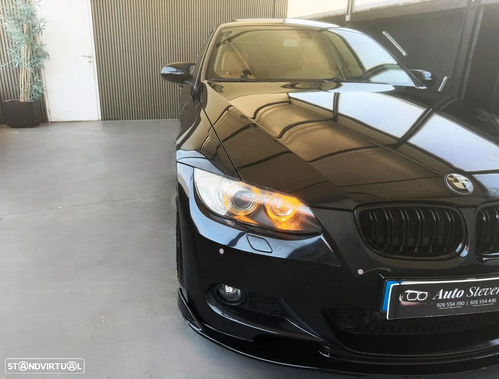 BMW 330 i Edition Sport - 4