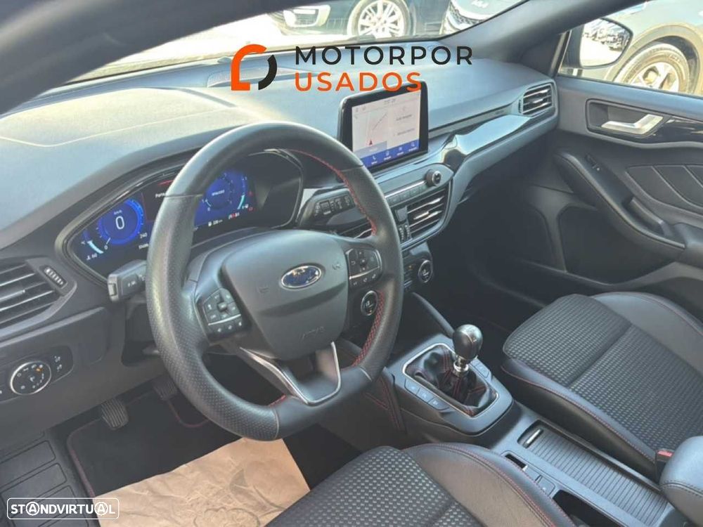 Ford Focus 1.0 EcoBoost MHEV ST-Line - 12