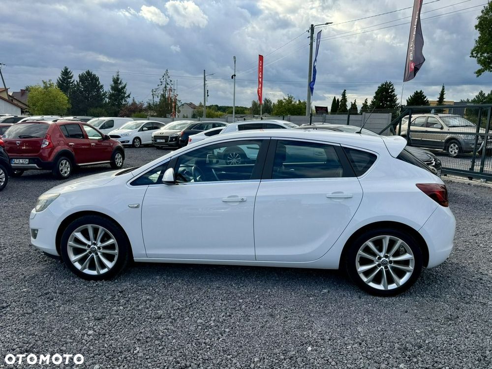 Opel Astra 1.4 Turbo Innovation - 11