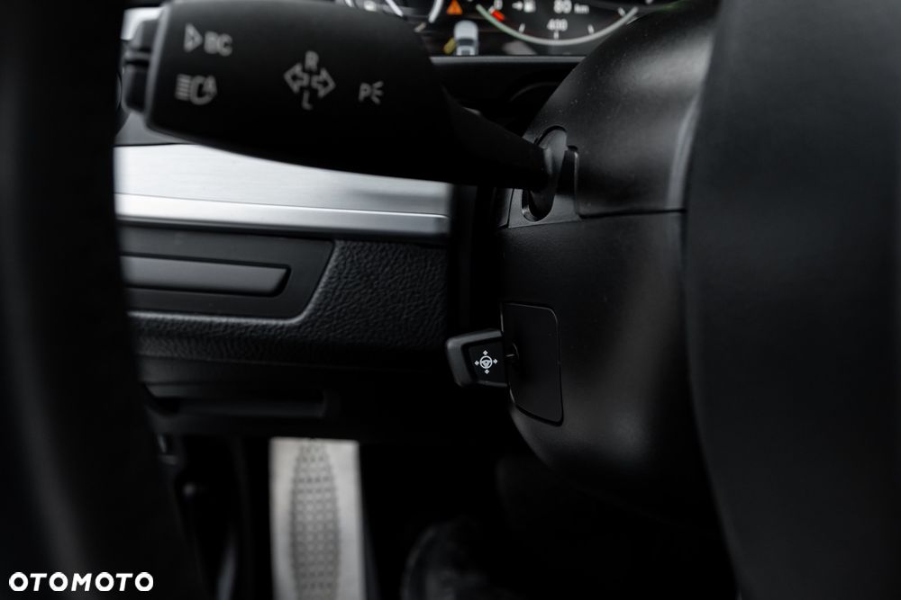 BMW Seria 5 M550d xDrive - 32