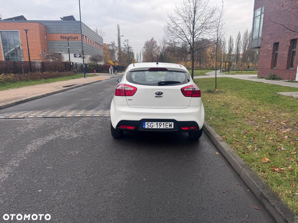 Kia Rio 1.2 Edition 7 - 4