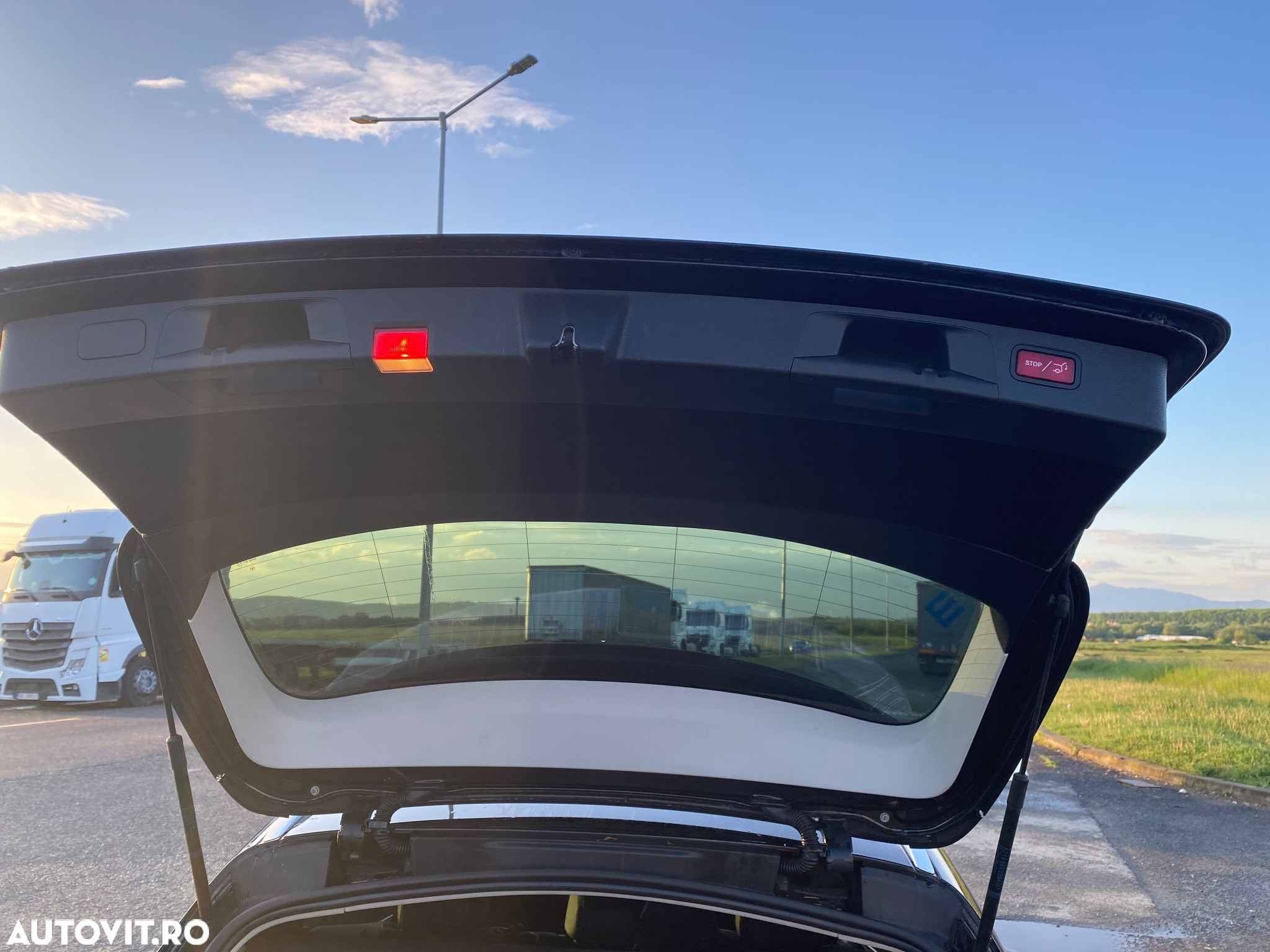 Mercedes-Benz E 220 d T-Modell Aut. - 10