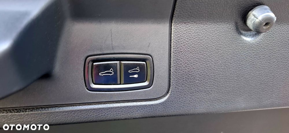 Porsche Panamera - 27