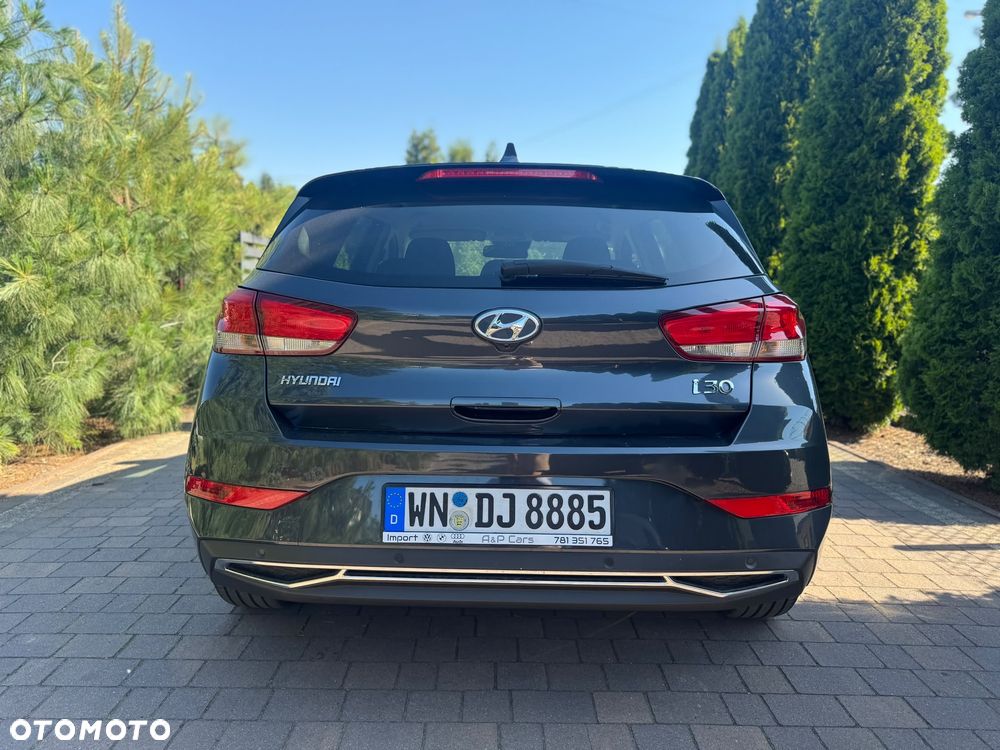 Hyundai i30 1.5 T-GDI 48V-Hybrid DCT EDITION 30 - 11