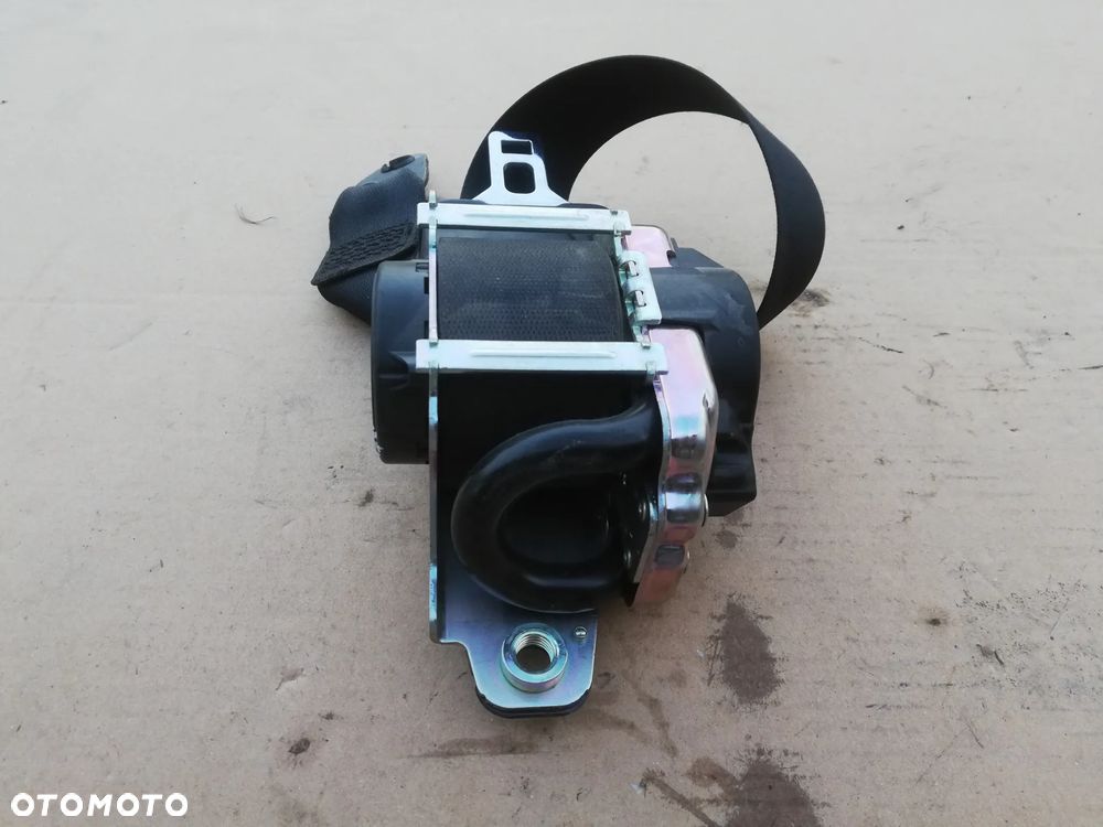 Pas bezpieczeństwa LEWY PRZÓD MERCEDES W205 COUPE 635375200B