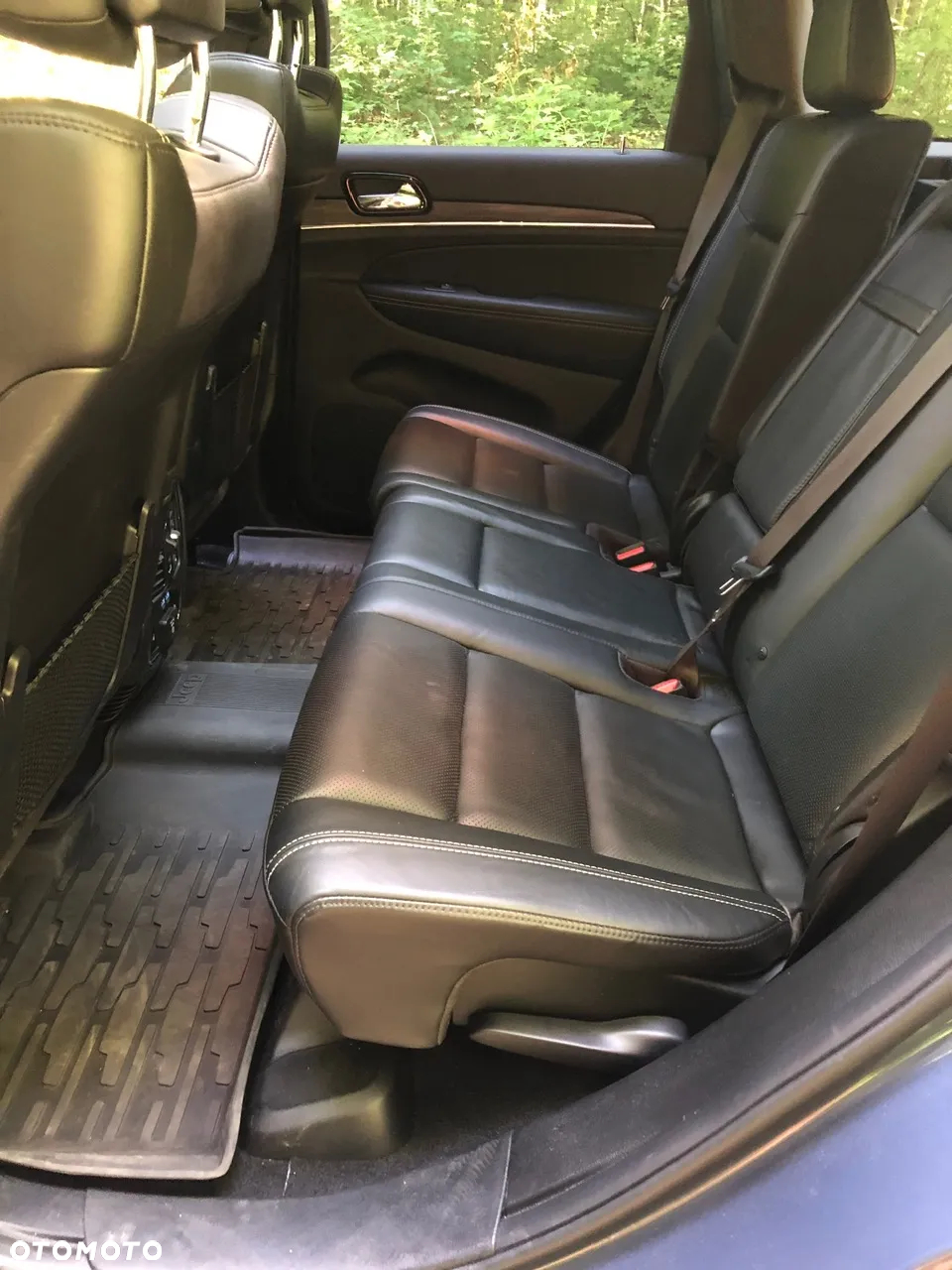 Jeep Grand Cherokee - 22