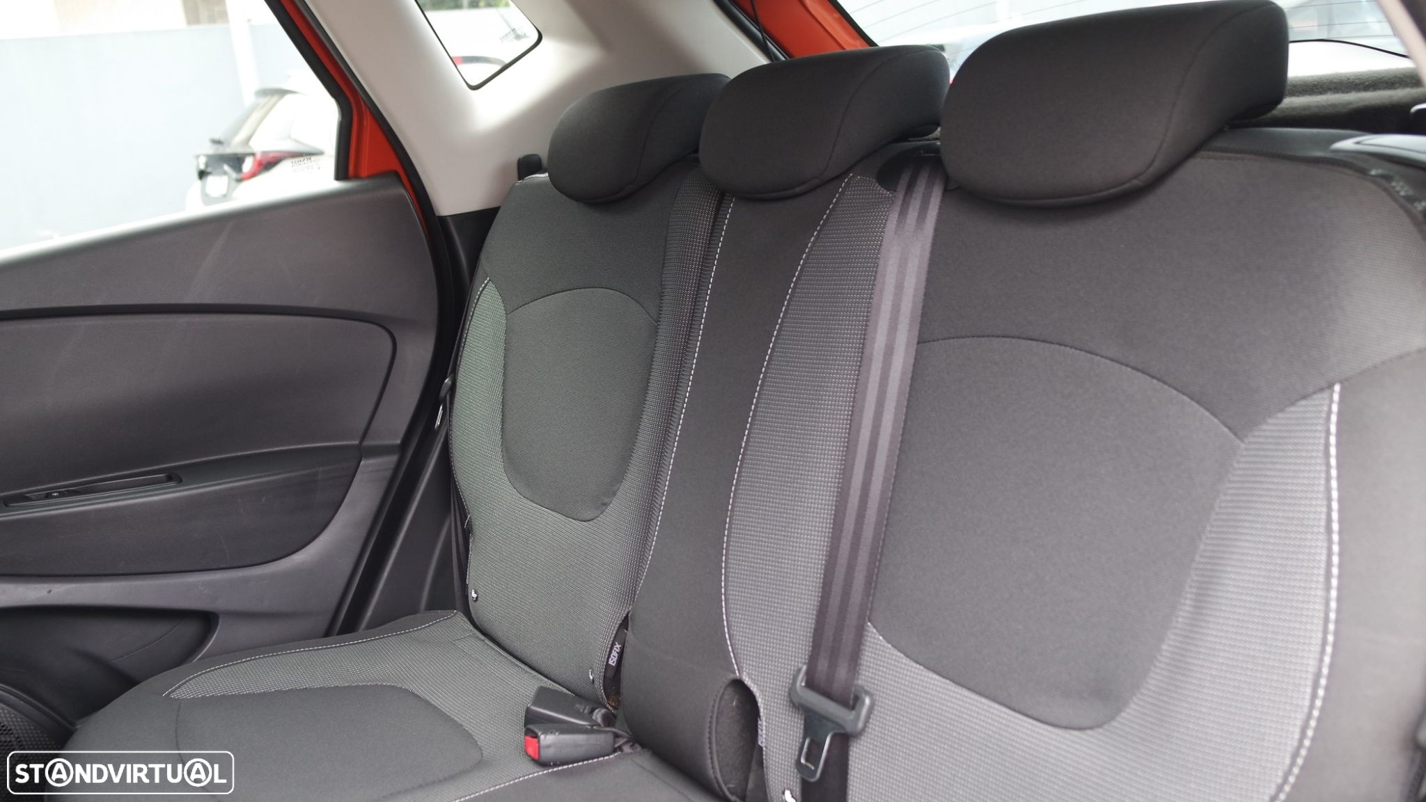 Renault Captur 1.5 dCi - 13