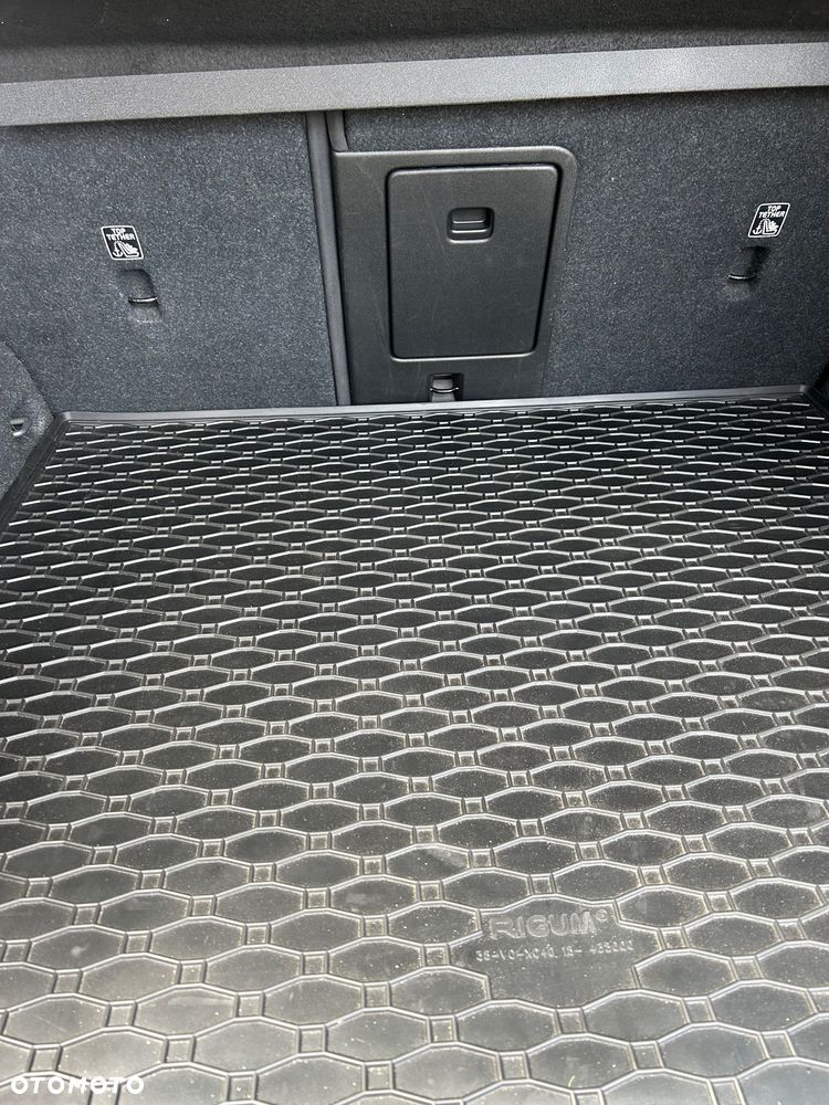 Volvo XC 40 - 6