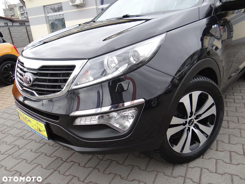 Kia Sportage 2.0 CRDI 4WD Automatik Dream-Team Edition - 2