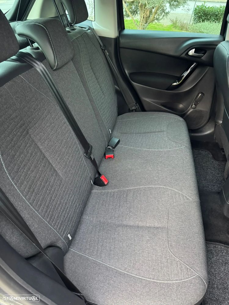 Citroën C3 1.2 PureTech Shine - 13