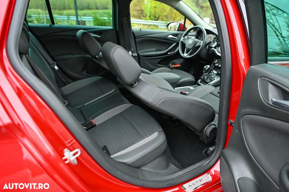 Opel Astra Sports Tourer 1.2 Turbo Elegance - 14