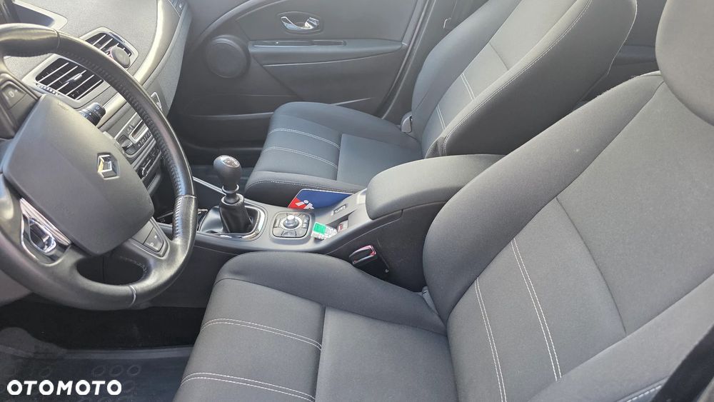 Renault Megane 1.2 16V TCe Energy Bose - 19