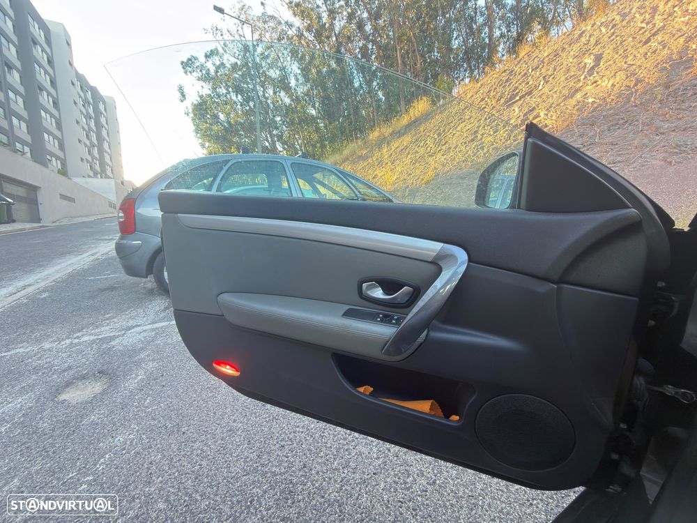 Renault Laguna Coupe 2.0 dCi GT 4Control - 13