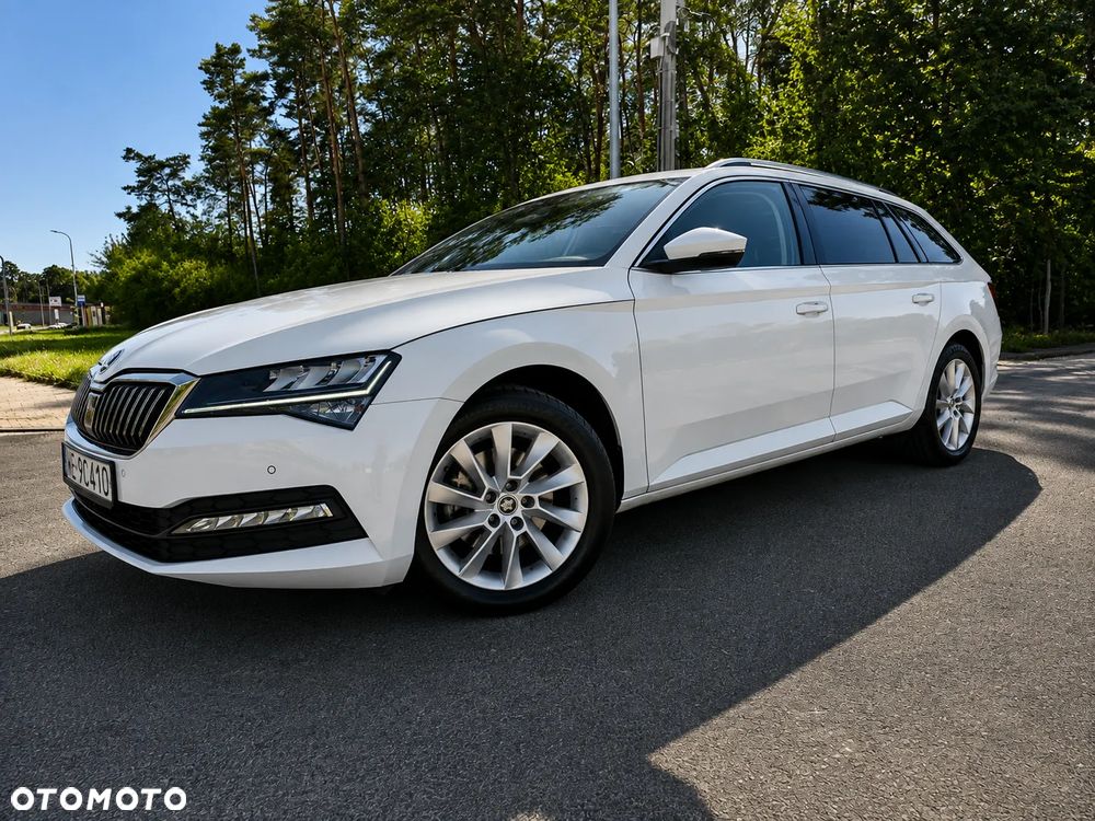 Skoda Superb 2.0 TDI SCR Ambition - 2