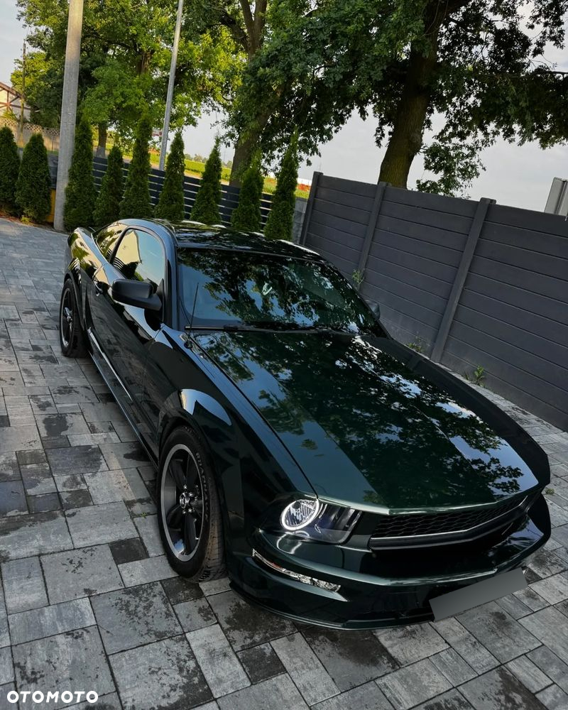 Ford Mustang - 4
