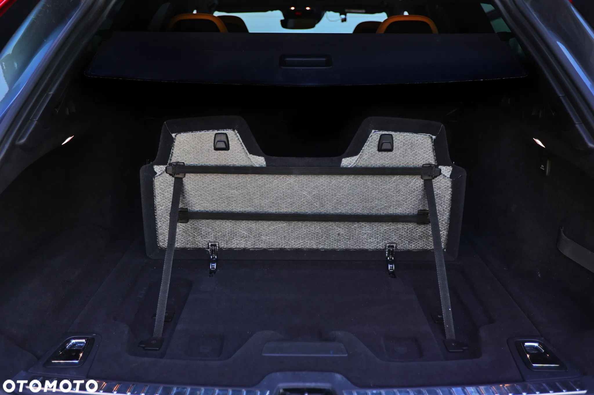 Volvo V90 D5 AWD Inscription - 32