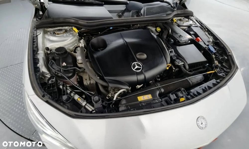 Mercedes-Benz CLA 200 CDI 7G-DCT - 13