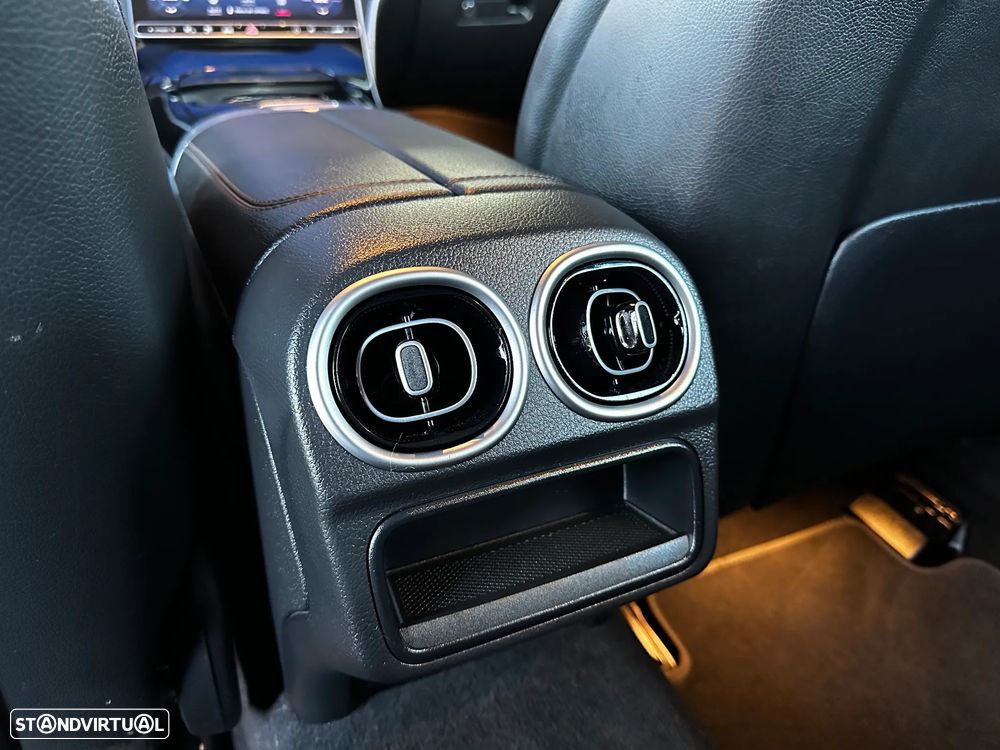 Mercedes-Benz C 300 e T 9G-TRONIC Avantgarde - 52