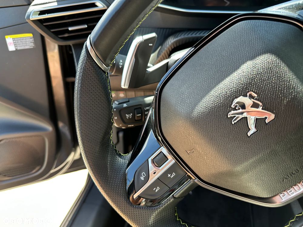 Peugeot 208 - 9