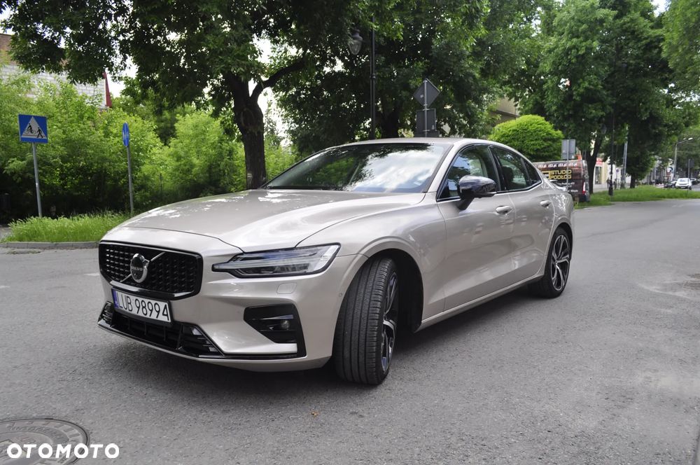 Volvo S60 B5 B AWD Ultimate Dark - 3