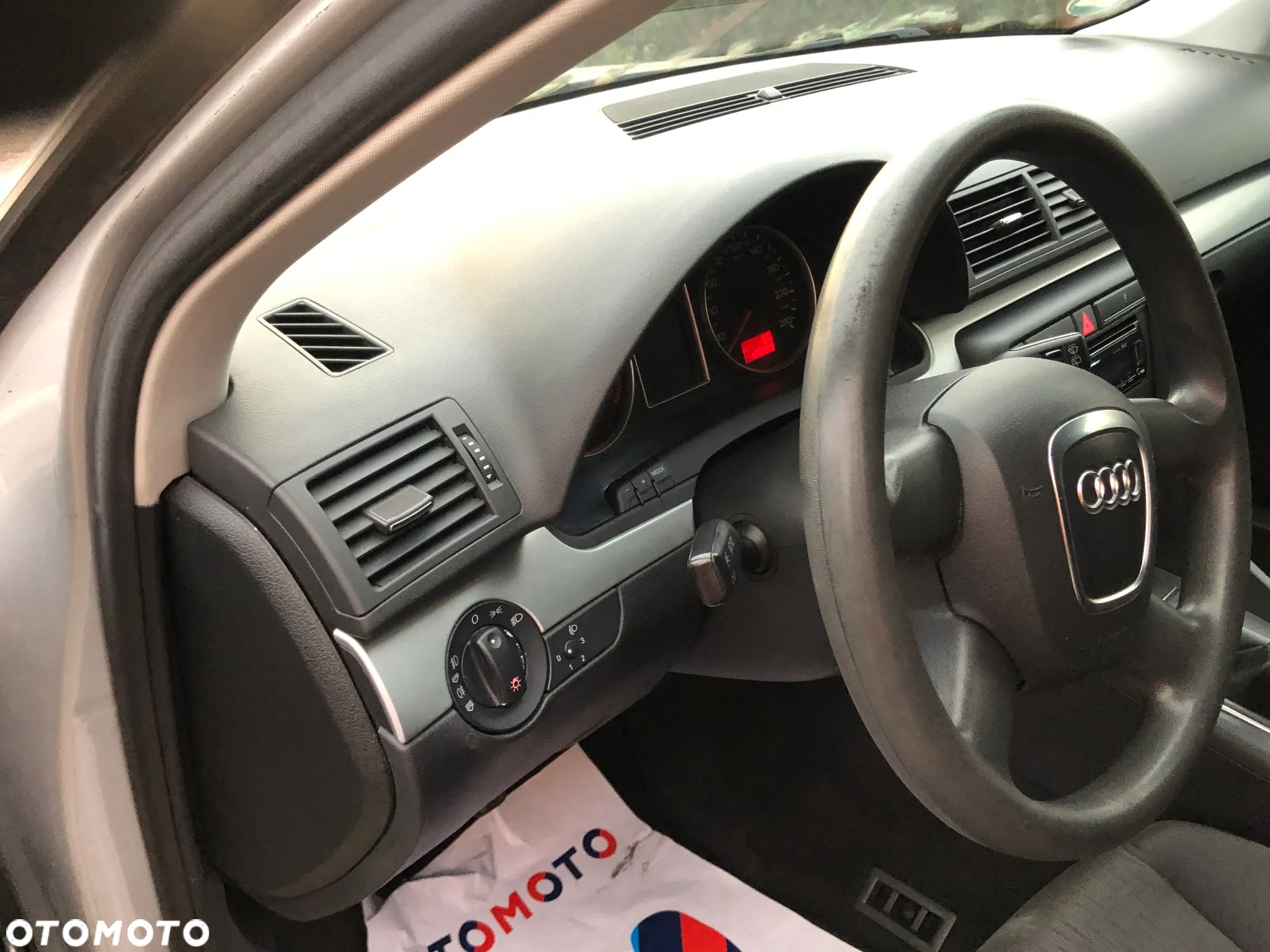 Audi A4 Avant 1.6 - 9