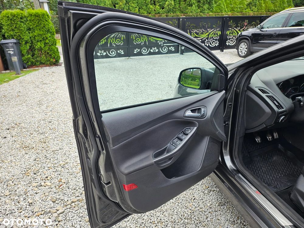 Ford Focus 1.5 EcoBoost ST-Line Business - 21