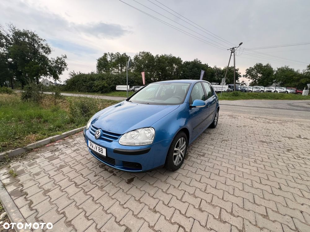 Volkswagen Golf - 1