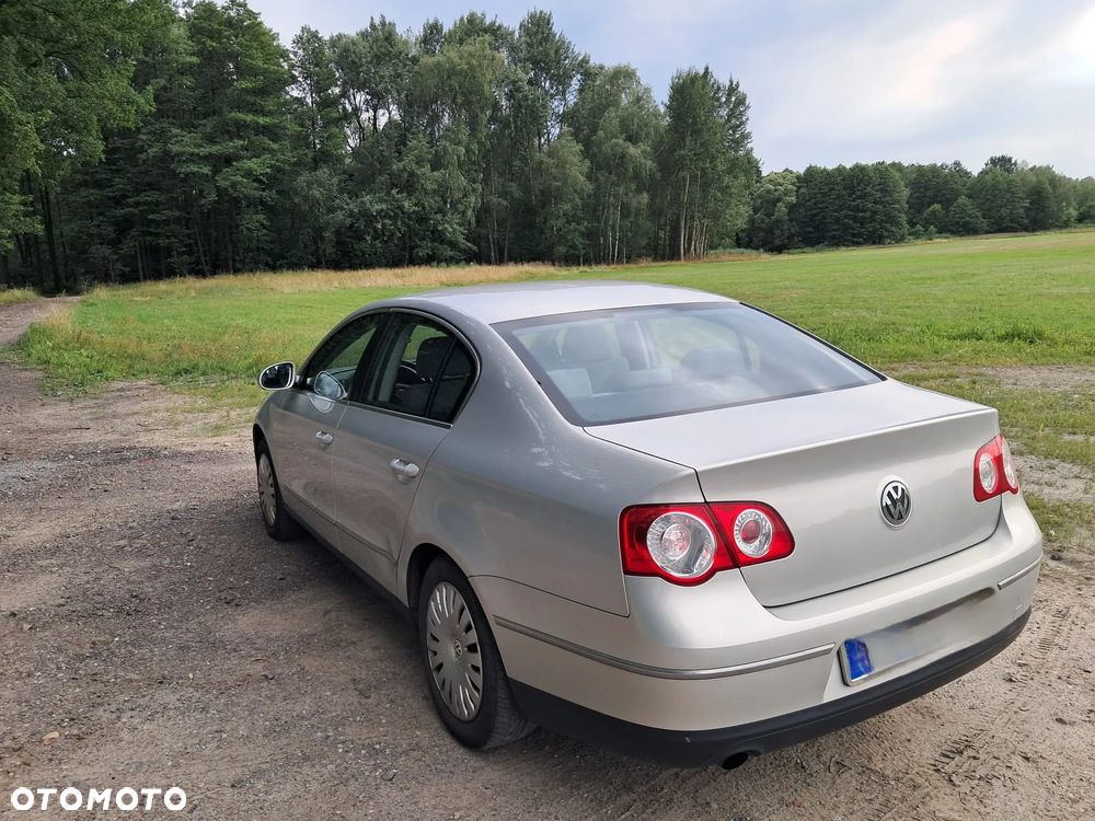 Volkswagen Passat - 5